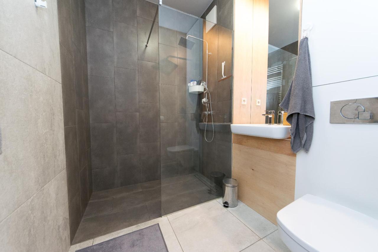 Main Trainstation One Bedroom Ac P4You Pl Краків Екстер'єр фото